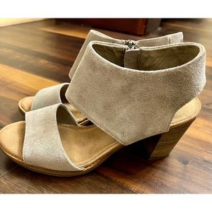 TOMS Suede Leather Sandals